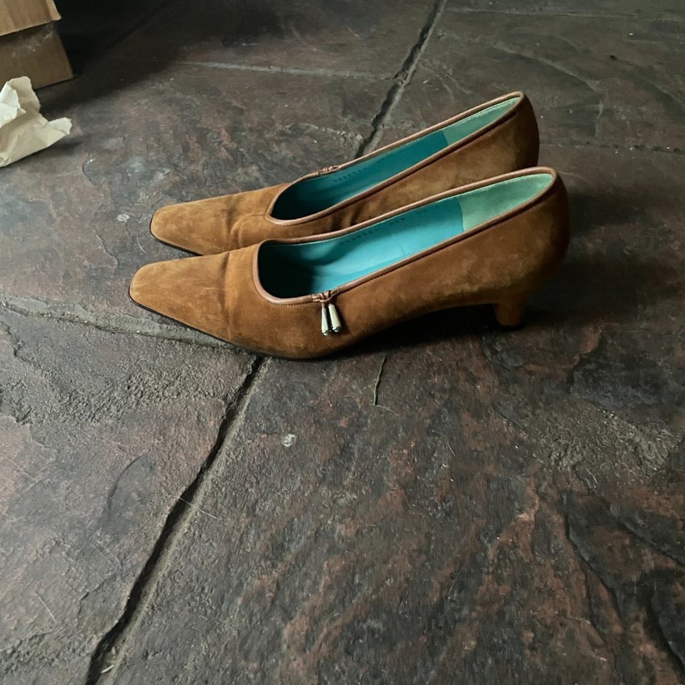 Salvador Ferragamo Suede Leather Women's Shoes. - Picture 4 of 9